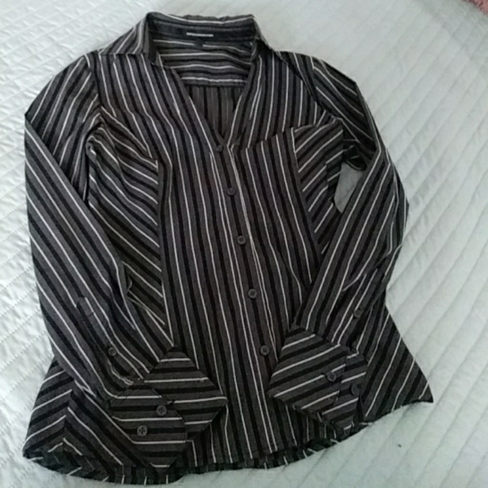 Top - Picture 2 of 2